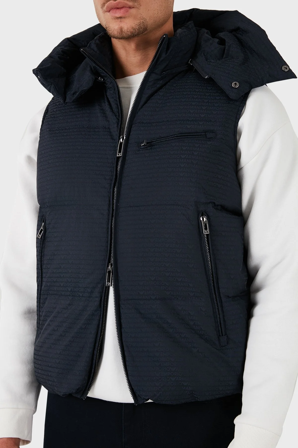 Emporio Armani Jakarlı Regular Fit Çıkarılabilir Kapüşonlu Şişme Erkek Yelek 6D1B66 1NNXZ 0920 LACİVERT - 7