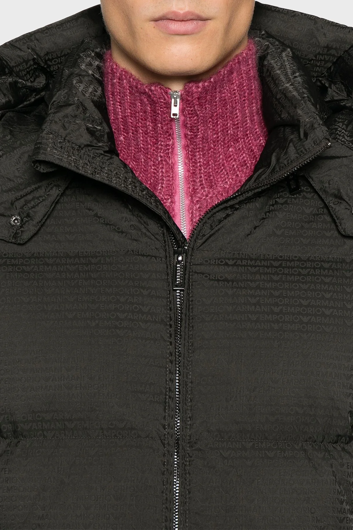 Emporio Armani Jakarlı Regular Fit Kuş Tüyü Dolgulu Çıkarılabilir Kapüşonlu Şişme Erkek Mont 6D1BC3 1NNXZ 05A6 HAKİ - 4