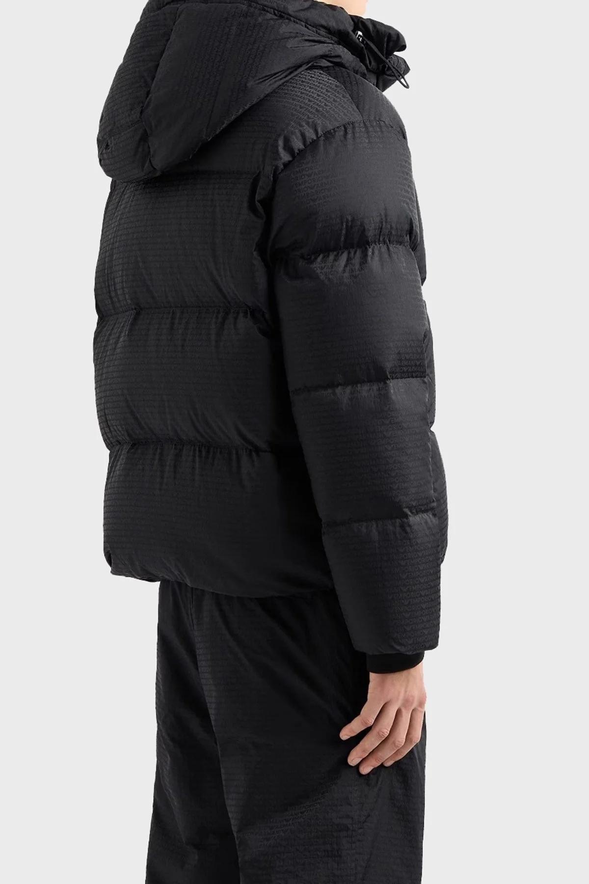 Emporio Armani Jakarlı Regular Fit Kuş Tüyü Dolgulu Çıkarılabilir Kapüşonlu Şişme Erkek Mont 6D1BC3 1NNXZ 0999 SİYAH - 3