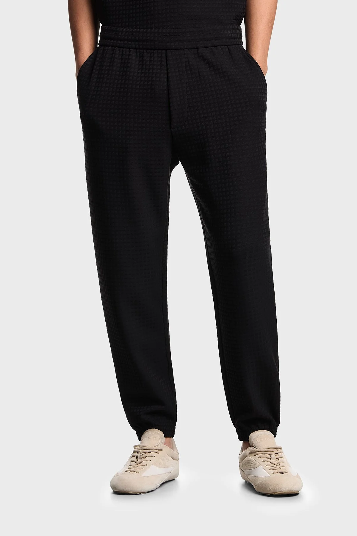 Emporio Armani Jakarlı Regular Fit Lastikli Bel Lastikli Paça Erkek Pantolon EM003443 AF13700 FC231 SİYAH - 6