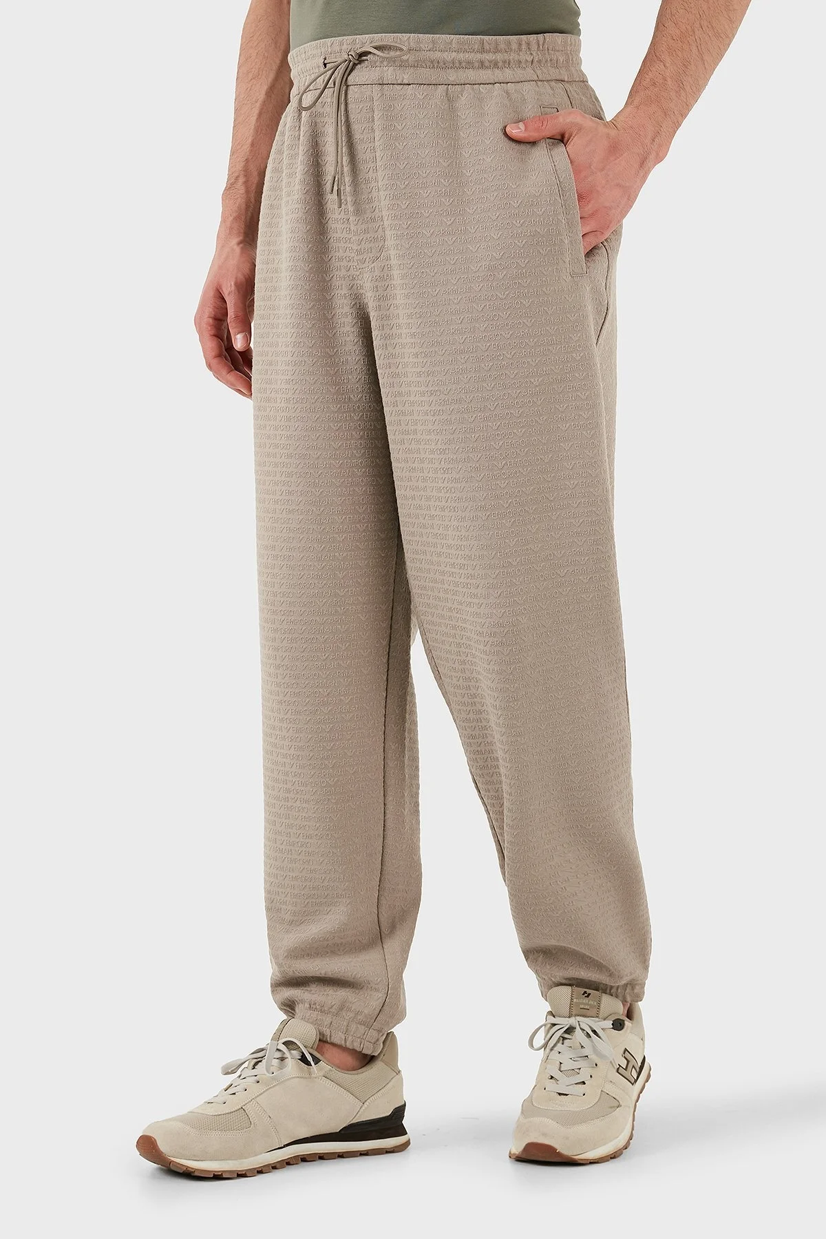 Emporio Armani Jakarlı Streç Pamuklu Regular Fit Yüksek Bel Lastikli Paça Jogger Erkek Pantolon EM001106 AF13700 U6107 BEJ - 3