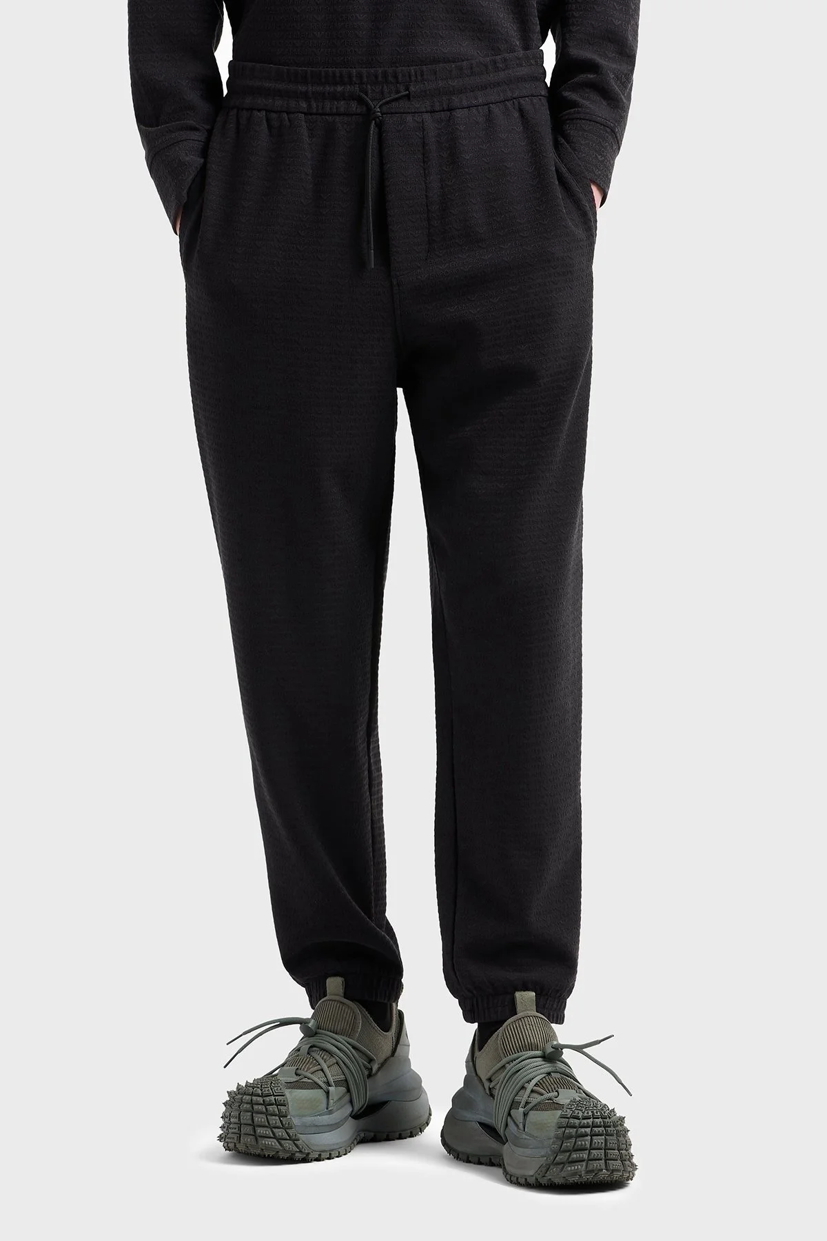 Emporio Armani Jakarlı Streç Pamuklu Regular Fit Yüksek Bel Lastikli Paça Jogger Erkek Pantolon EM001106 AF13700 UC001 SİYAH - 1