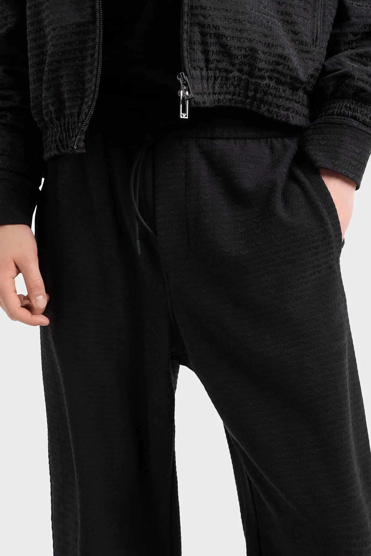 Emporio Armani Jakarlı Streç Pamuklu Regular Fit Yüksek Bel Lastikli Paça Jogger Erkek Pantolon EM001106 AF13700 UC001 SİYAH - 3