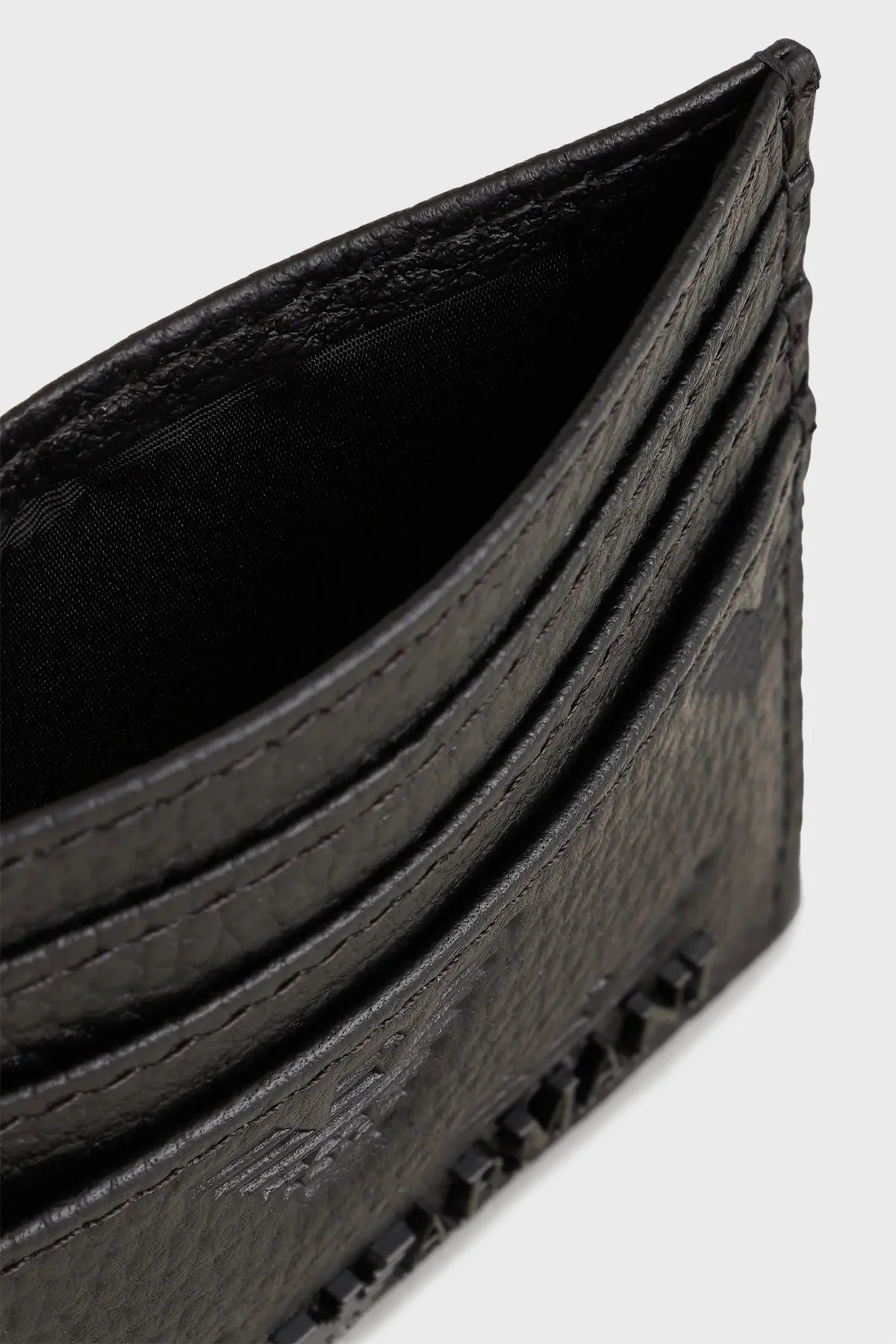 Emporio Armani Kabartma Logolu Erkek Kartlık YEM320 Y142V 81072 SİYAH - 2