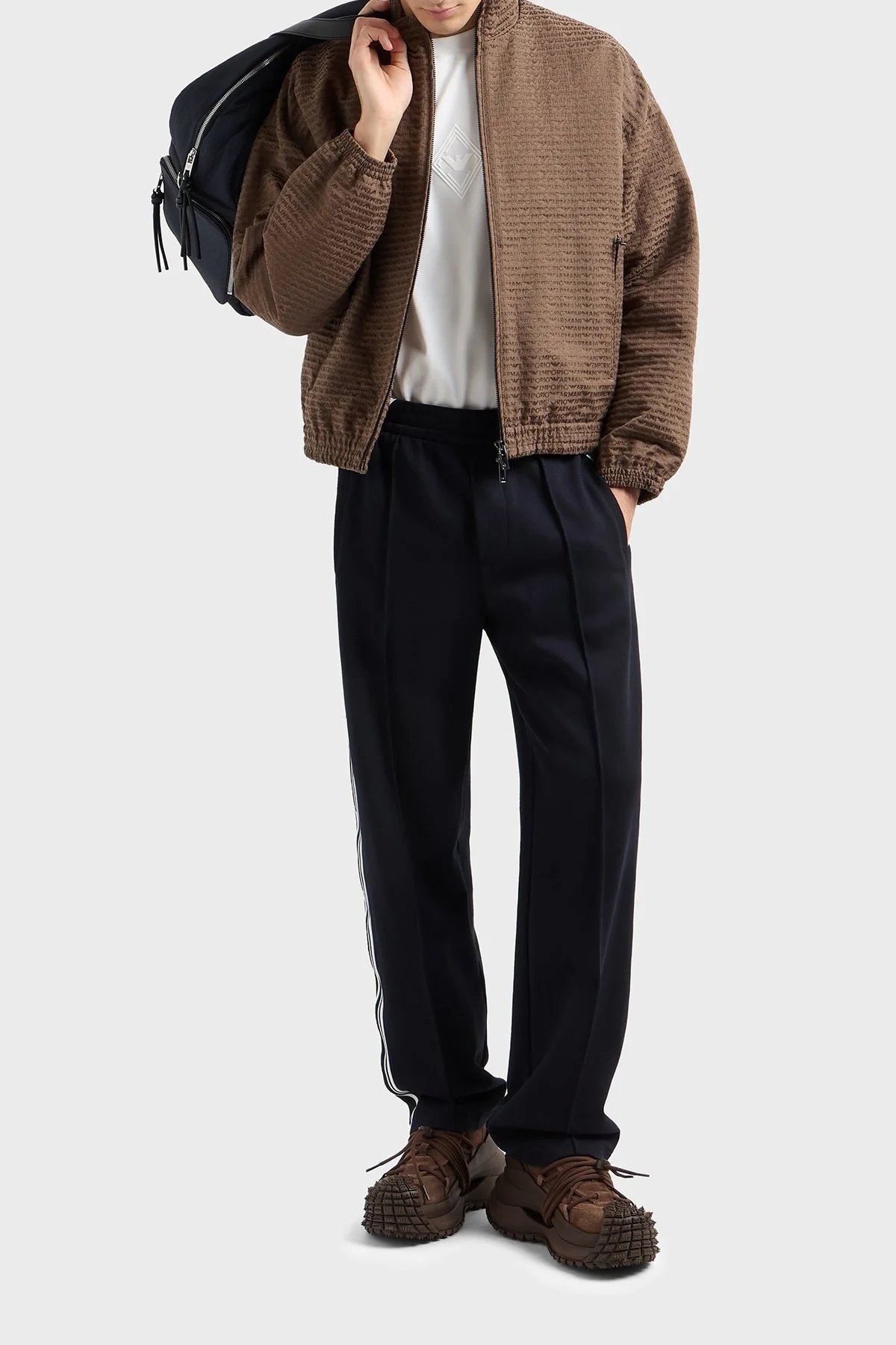 Emporio Armani Kabartmalı Logo % 100 Pamuk Regular Fit Bisiklet Yaka Erkek T Shirt EM001040 AF13669 U0003 BEYAZ - 2