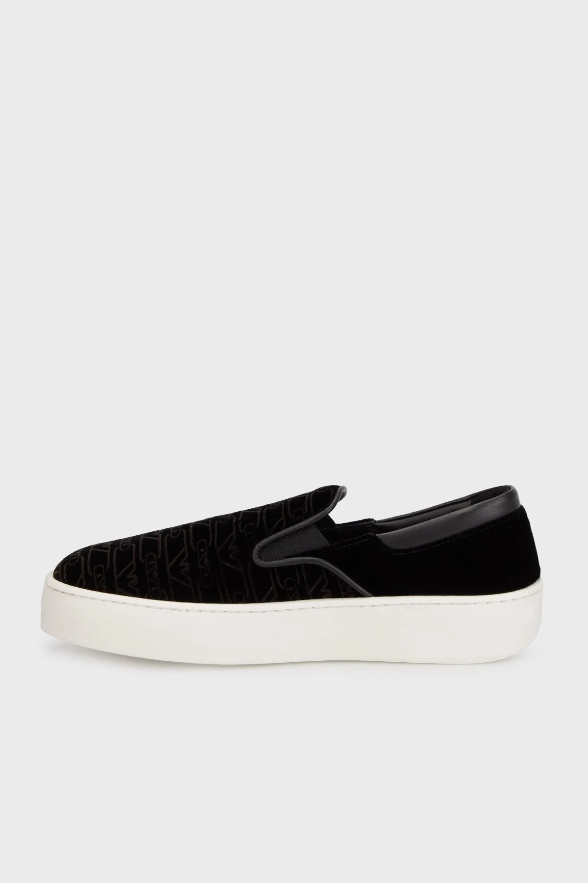 Emporio Armani Kadife Logolu Kalın Tabanlı Loafer Bayan Ayakkabı X3Y007 XR235 00002 SİYAH - 8