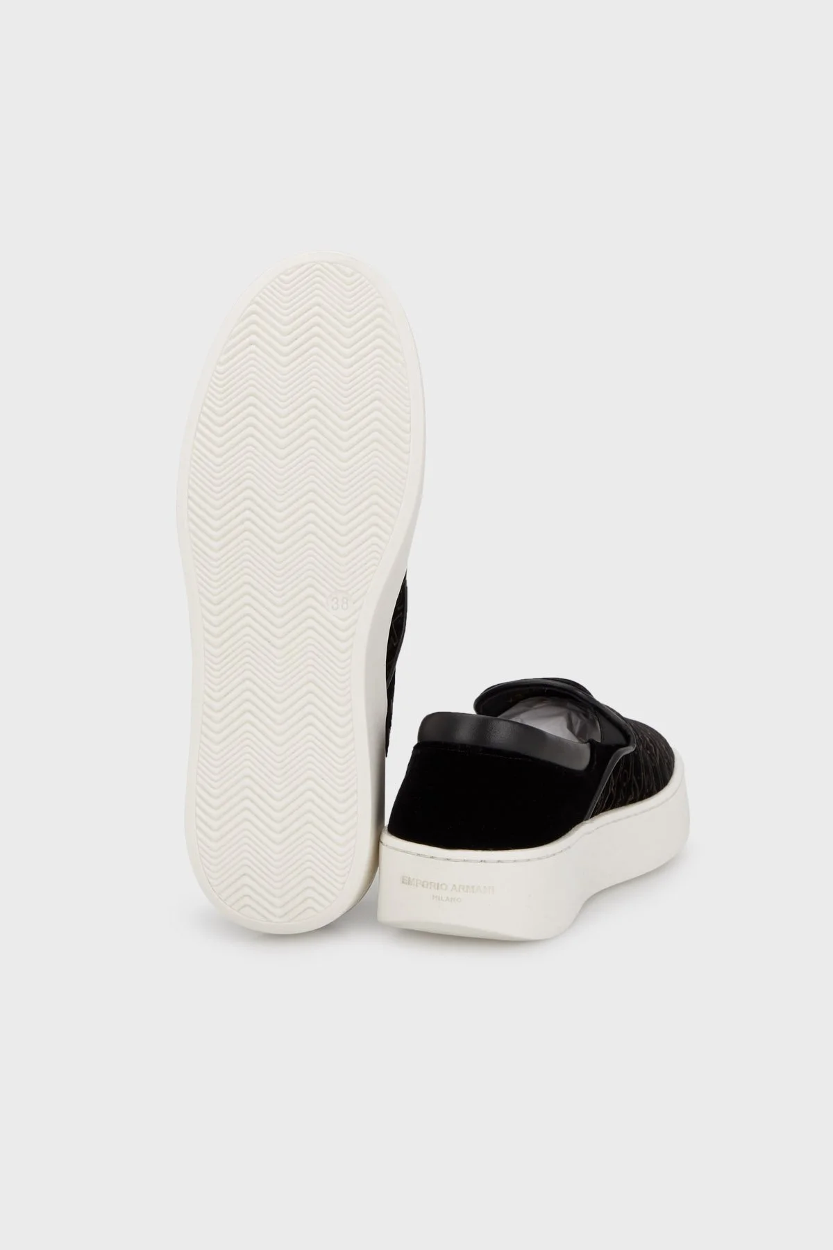 Emporio Armani Kadife Logolu Kalın Tabanlı Loafer Bayan Ayakkabı X3Y007 XR235 00002 SİYAH - 10