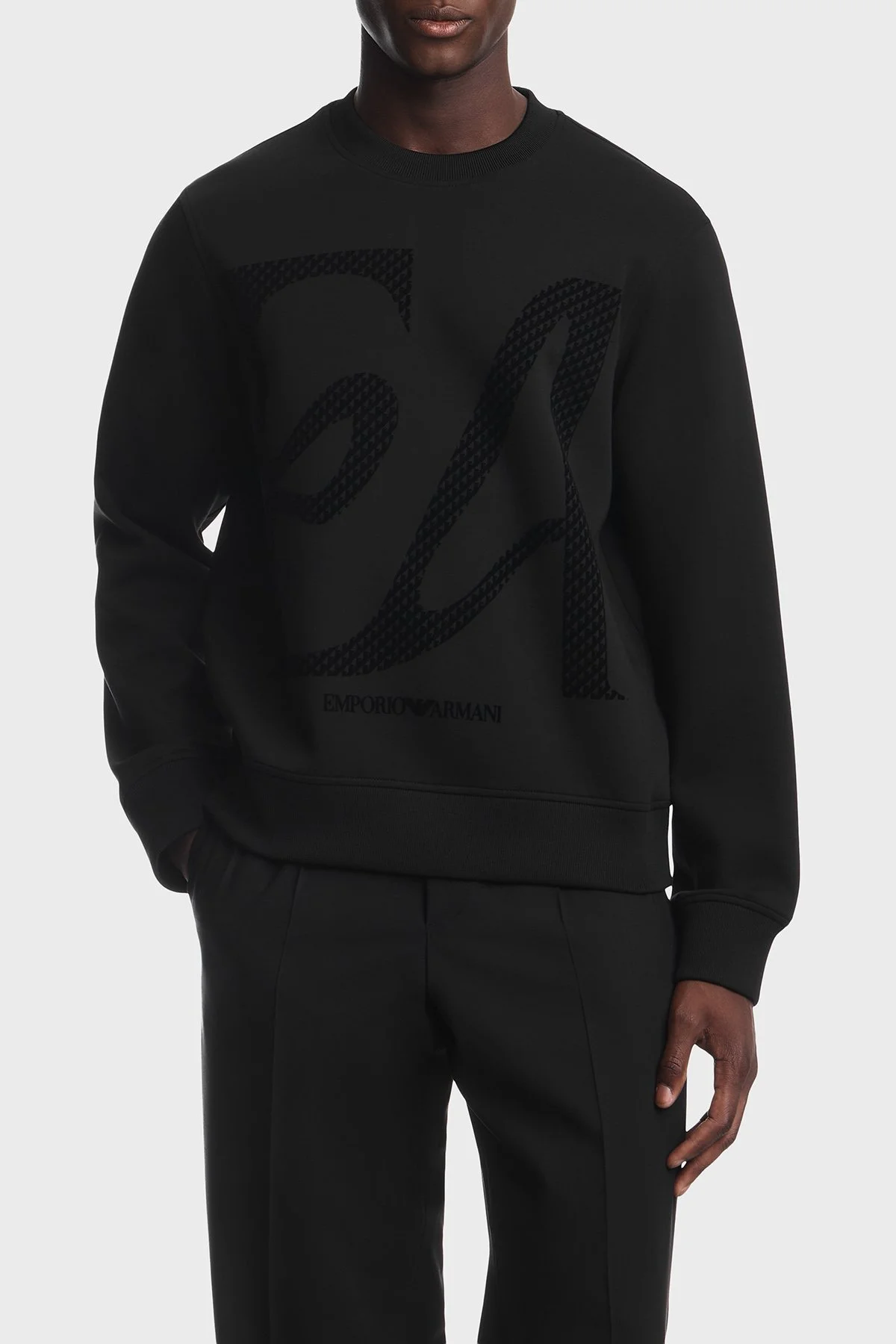Emporio Armani Kadife Logolu Regular Fit Bisiklet Yaka Erkek Sweat EM006841 AF10013 MC722 Siyah - 1