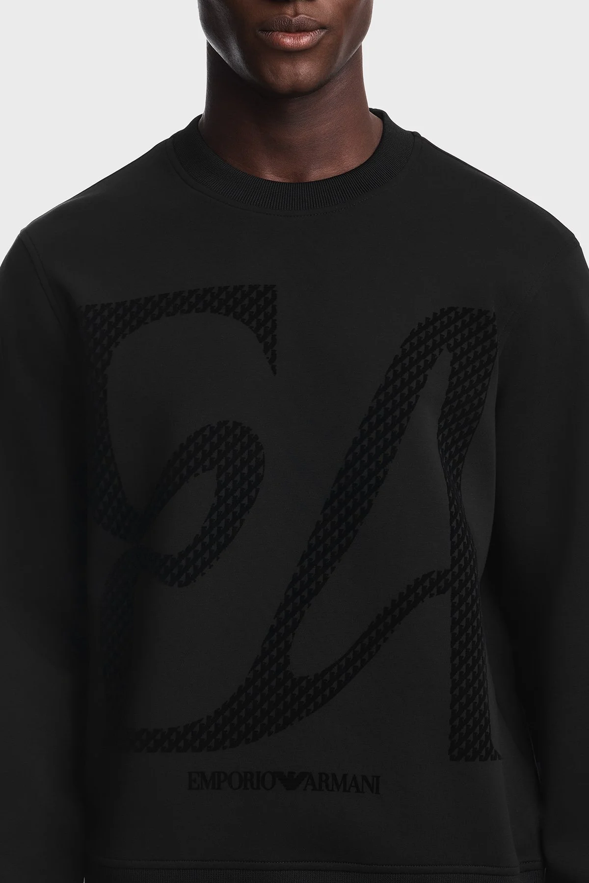 Emporio Armani Kadife Logolu Regular Fit Bisiklet Yaka Erkek Sweat EM006841 AF10013 MC722 Siyah - 4