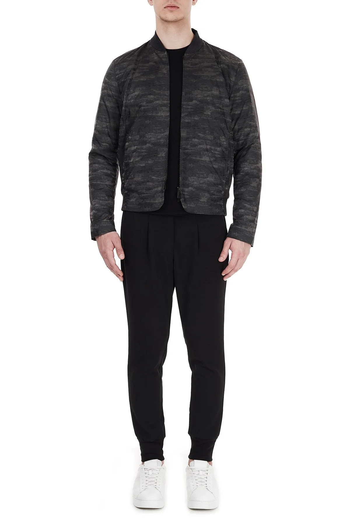 Emporio Armani Kamuflaj Desenli Dik Yaka Cepli Erkek Mont 91R310 91305 580 HAKİ - 5