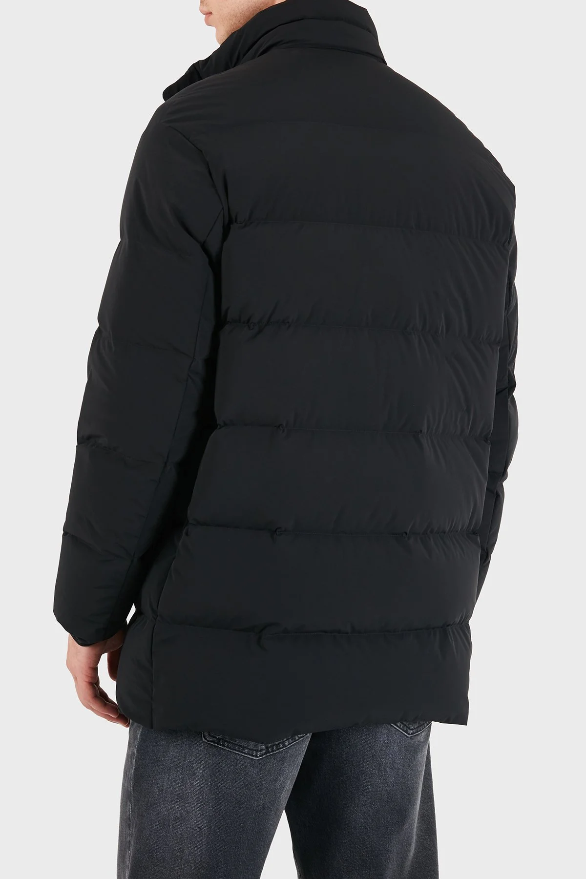 Emporio Armani Kapitoneli Dik Yaka Su itici Şişme Erkek Mont EM004949 AF18499 UC001 Siyah - 2