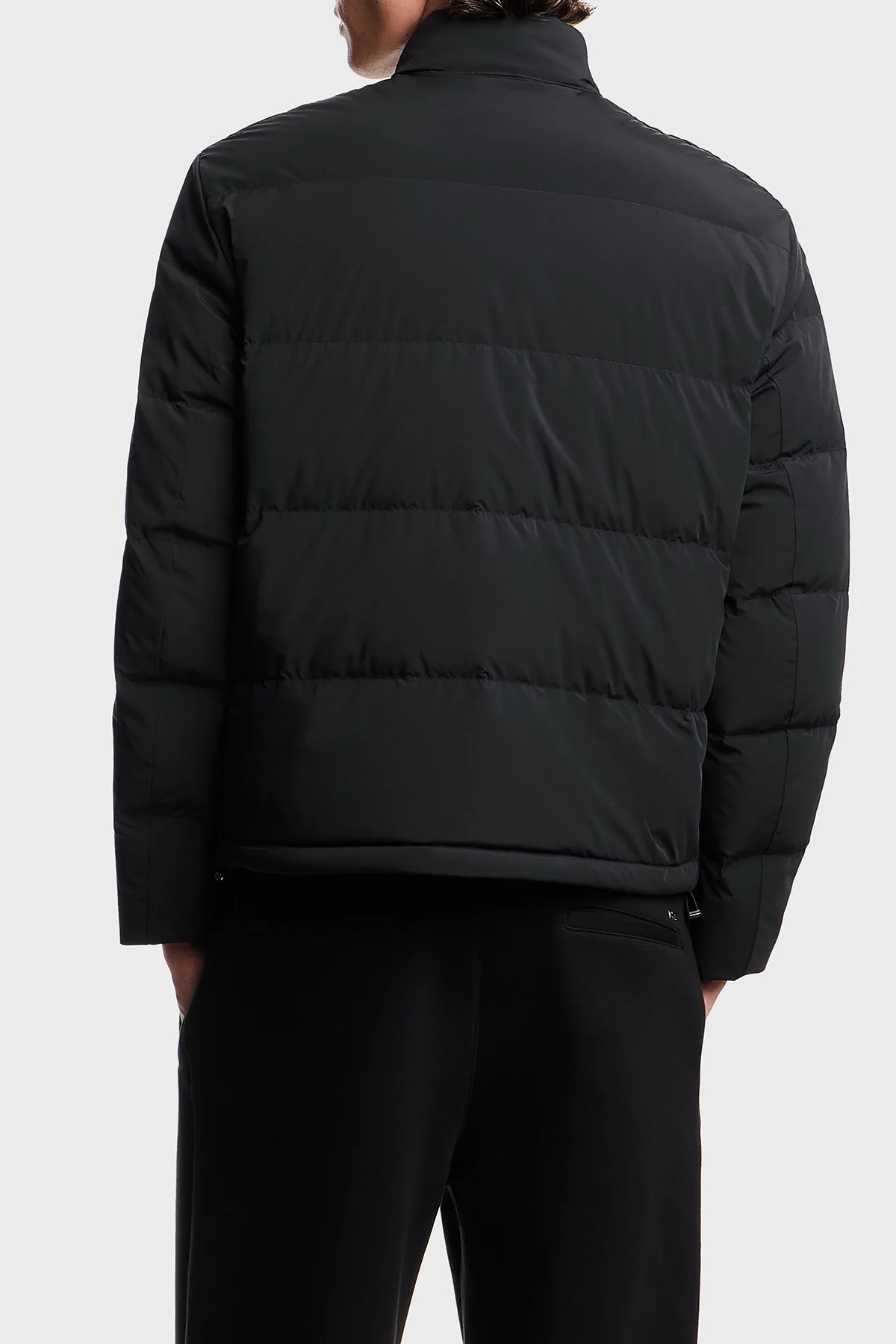 Emporio Armani Kapitoneli Logolu Regular Fit Dik Yaka Erkek Mont EM003278 AF18499 UC001 SİYAH - 3