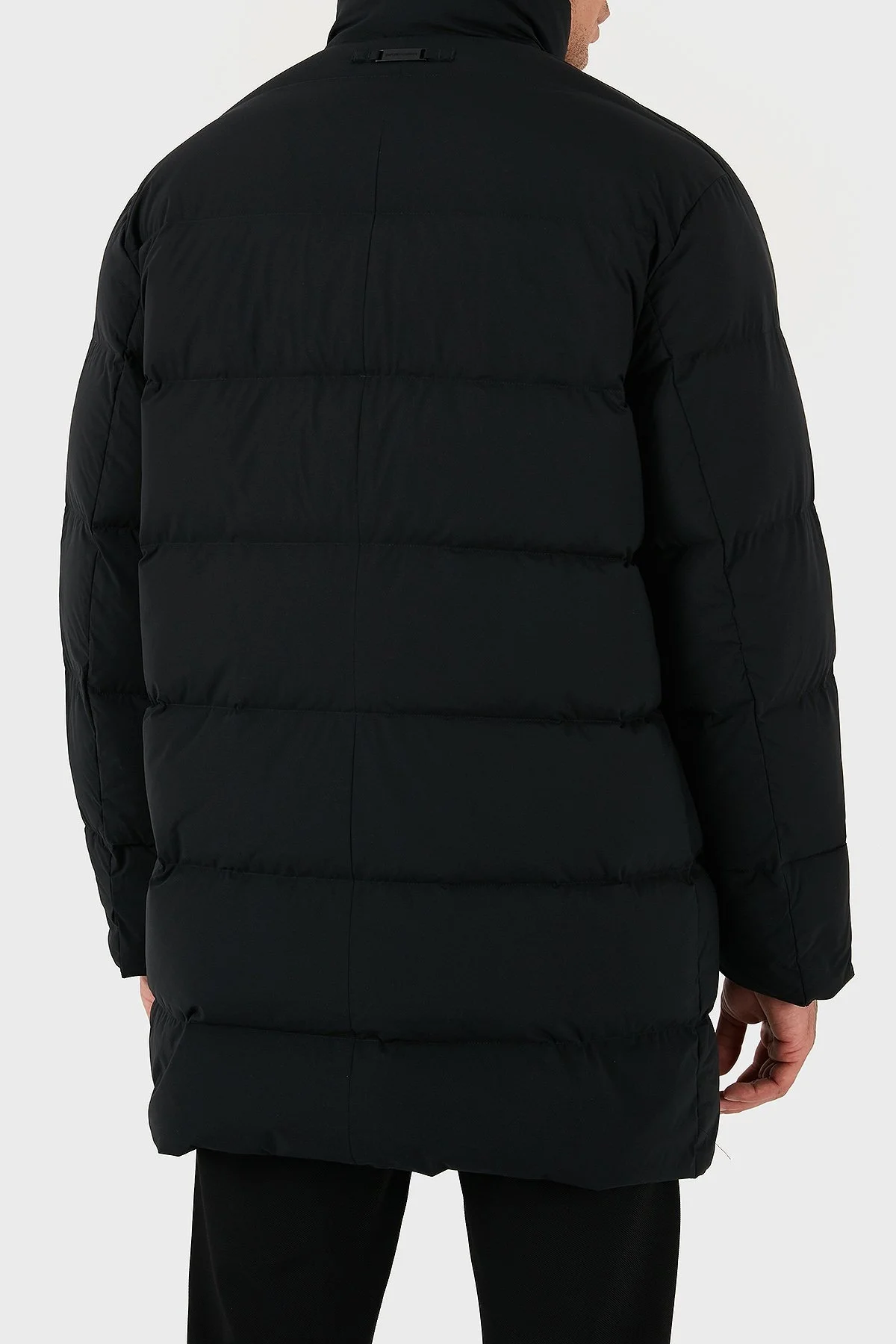 Emporio Armani Kapitoneli Oversize Fit Kuş Tüyü Dolgulu Dik Yaka Şişme Erkek Mont 8N1LA5 1NLRZ 0999 SİYAH - 3