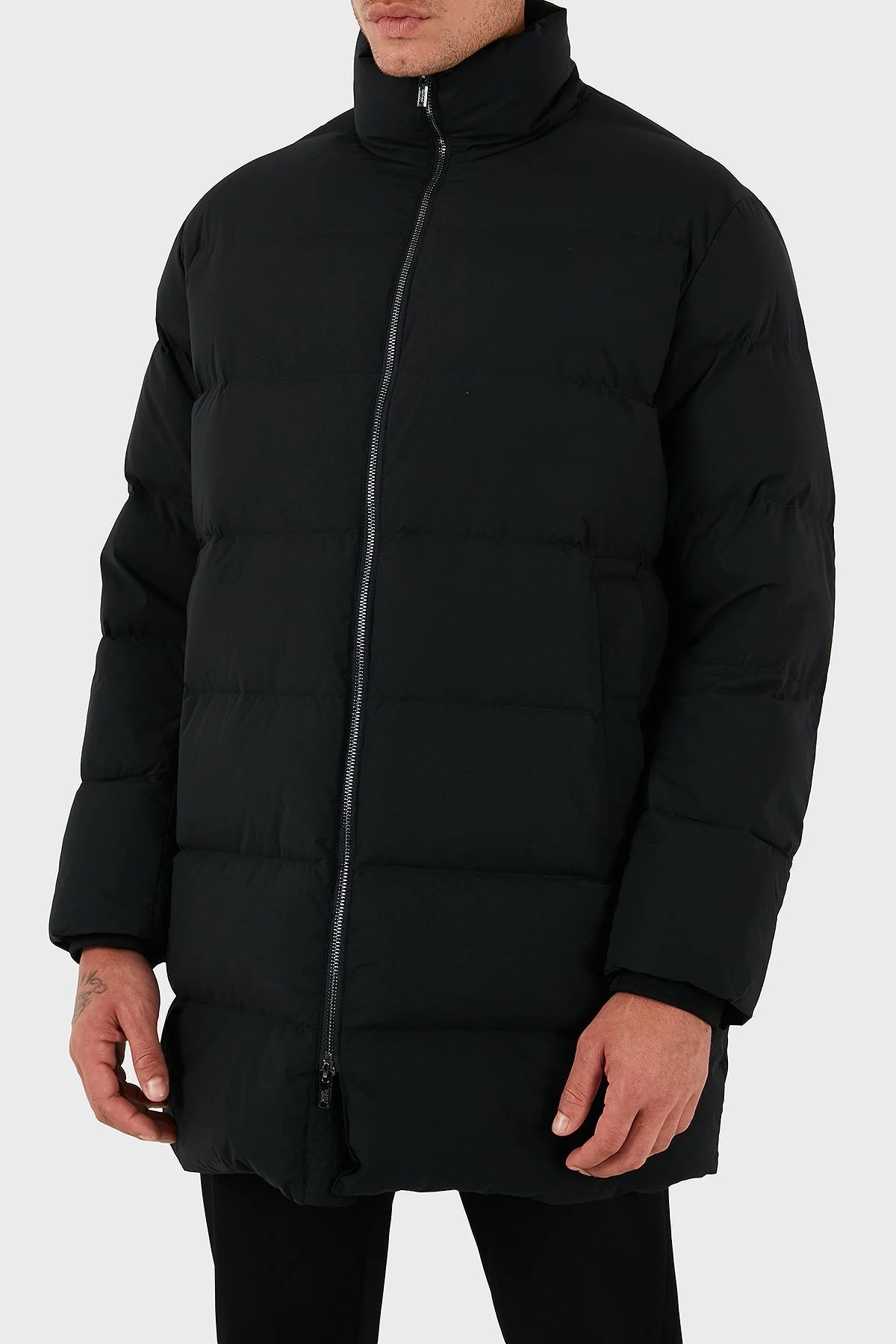Emporio Armani Kapitoneli Oversize Fit Kuş Tüyü Dolgulu Dik Yaka Şişme Erkek Mont 8N1LA5 1NLRZ 0999 SİYAH - 6