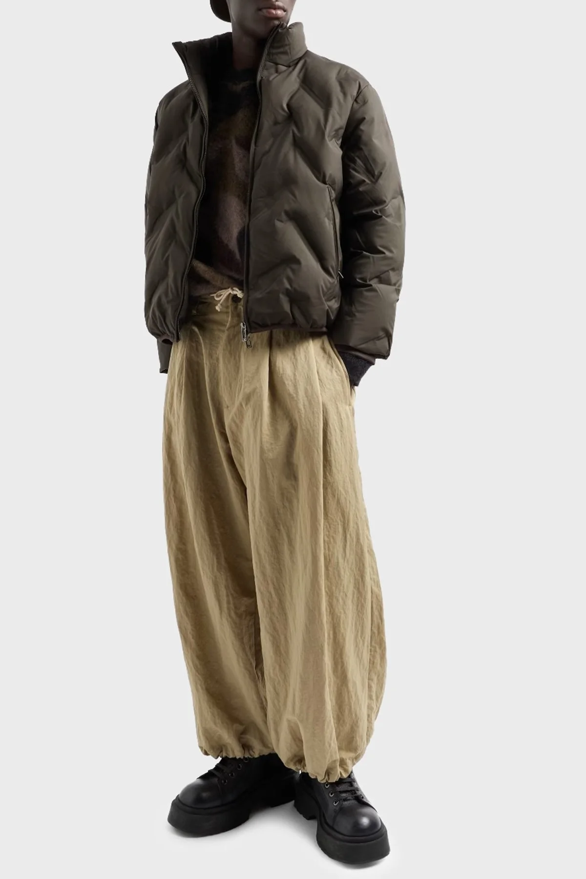 Emporio Armani Kapitoneli Regular Fit Kuş Tüyü Dolgulu Dik Yaka Kısa Şişme Erkek Mont 6D1BD6 1NUEZ 05A6 HAKİ - 2