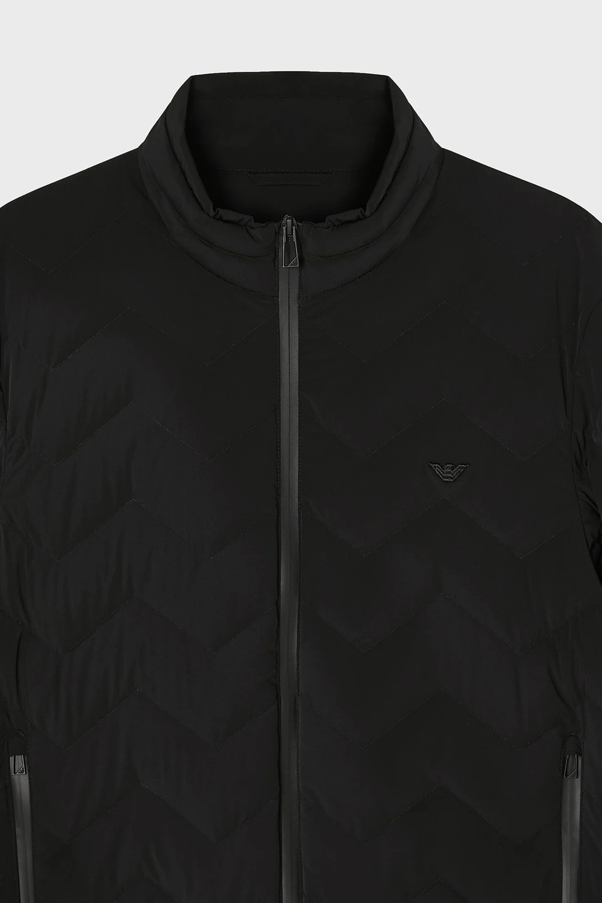 Emporio Armani Kapitoneli Su İtici Dik Yaka Erkek Mont EM004947 AF18499 UC001 Siyah - 5