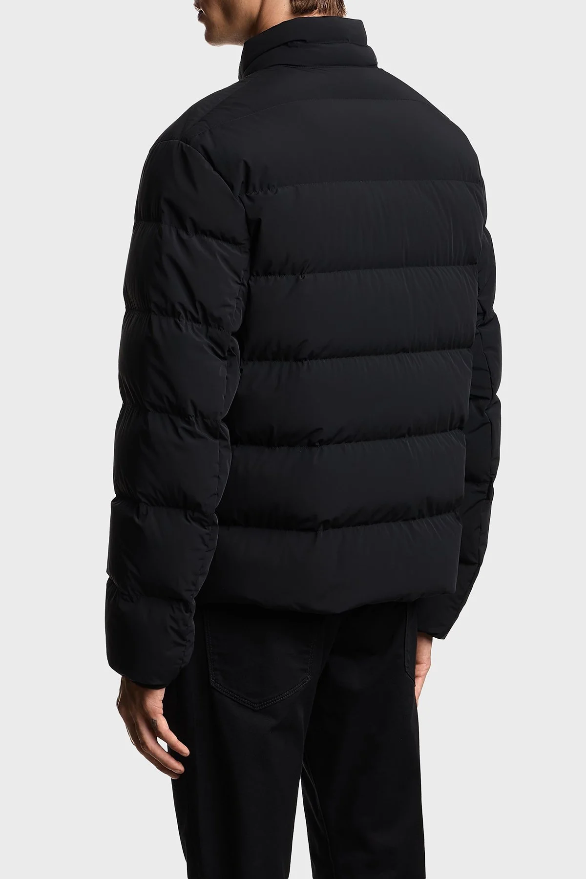 Emporio Armani Kapitoneli Su İtici Dik Yaka Şişme Erkek Mont EM004948 AF18499 UC001 Siyah - 3