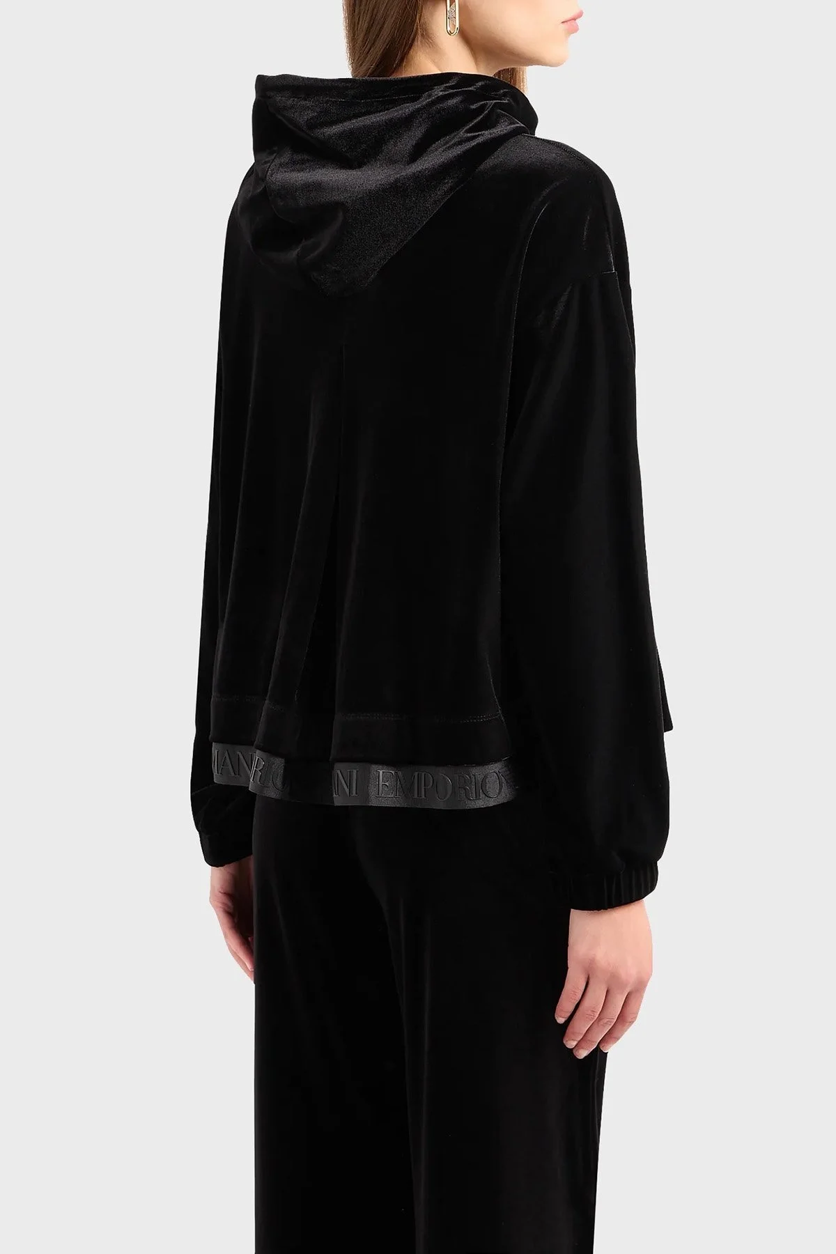 Emporio Armani Kapüşonlu Cepli Fermuarlı Şönil Bayan Sweat 6R2M6G 2JVZZ 0999 SİYAH - 2