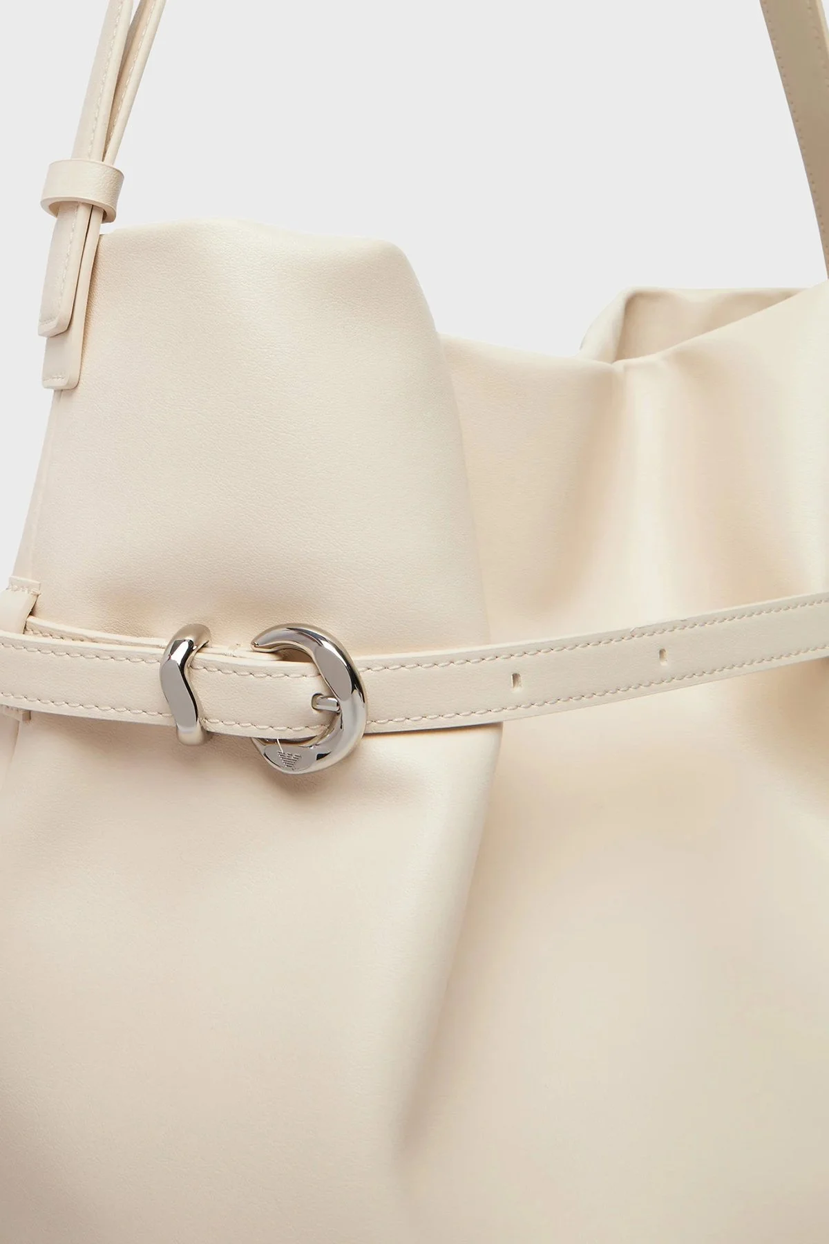 Emporio Armani Kemer Detaylı Ayarlanabilir Askılı Bayan Çanta EW004751 AF13383 U0008 BEJ - 5