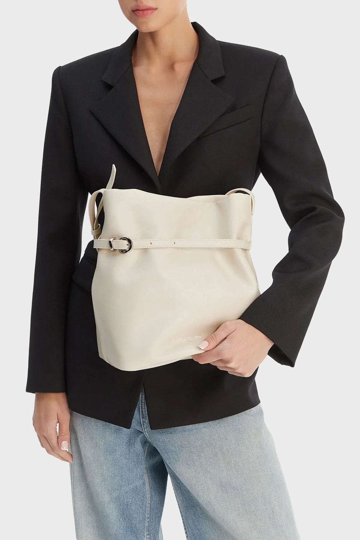 Emporio Armani Kemer Detaylı Ayarlanabilir Askılı Kadın Çanta EW004751 AF13383 U0008 BEJ - 2