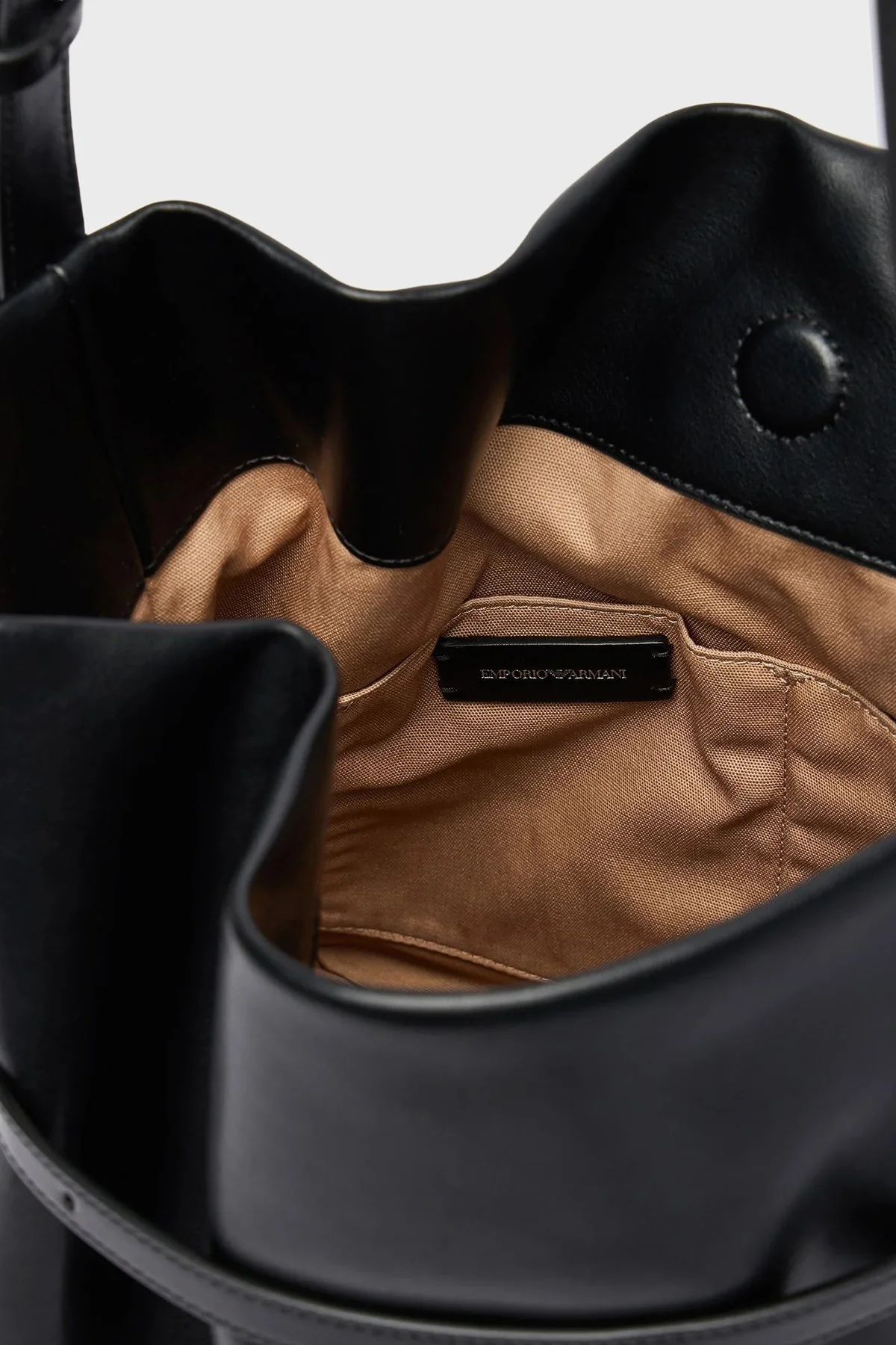 Emporio Armani Kemer Detaylı Ayarlanabilir Askılı Kadın Çanta EW004751 AF13383 UC001 SİYAH - 5