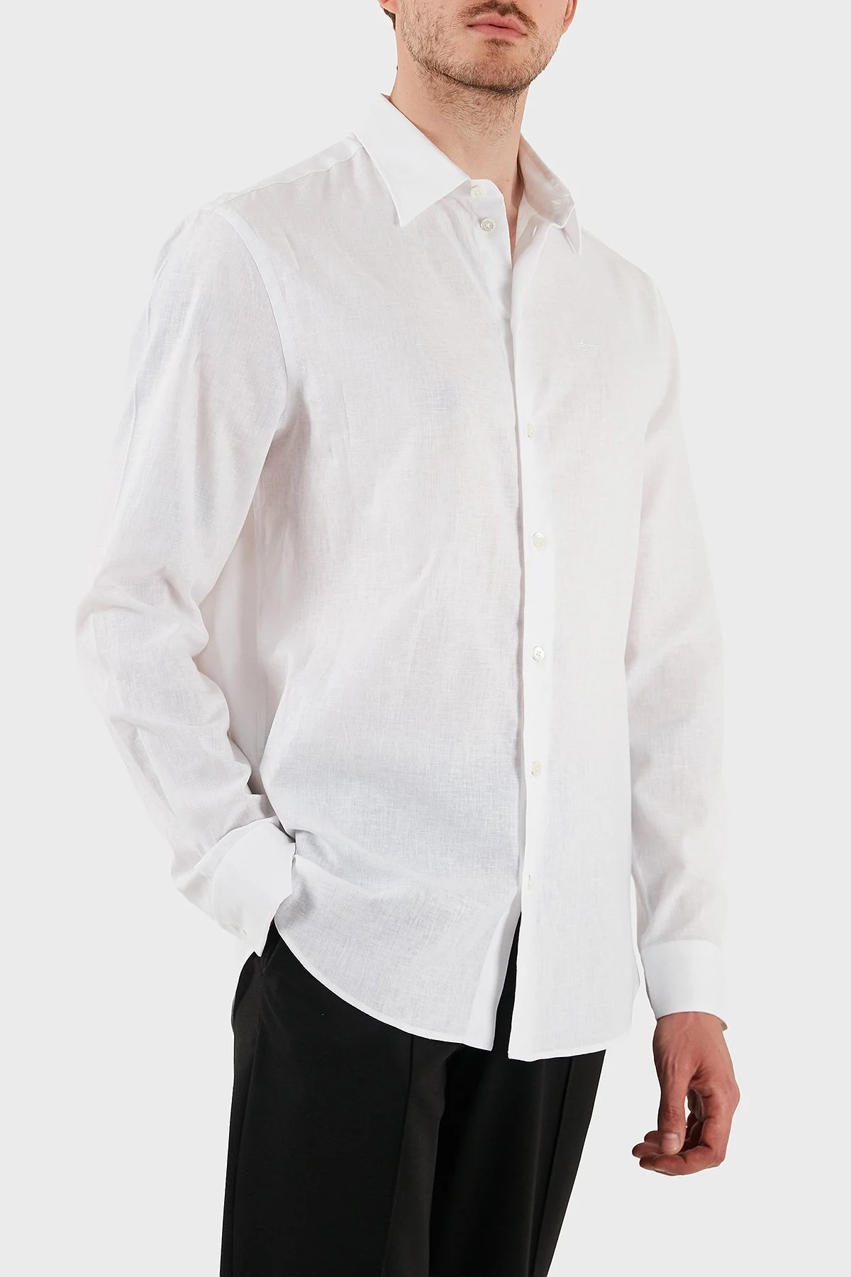 Emporio Armani Keten Karışımlı Regular Fit Klasik Yaka Erkek Gömlek EM000099 TE14112 U0002 BEYAZ - 4
