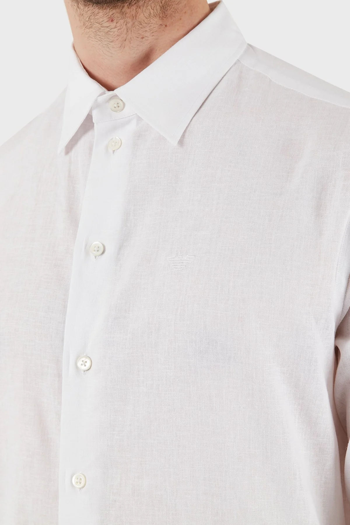 Emporio Armani Keten Karışımlı Regular Fit Klasik Yaka Erkek Gömlek EM000099 TE14112 U0002 BEYAZ - 5