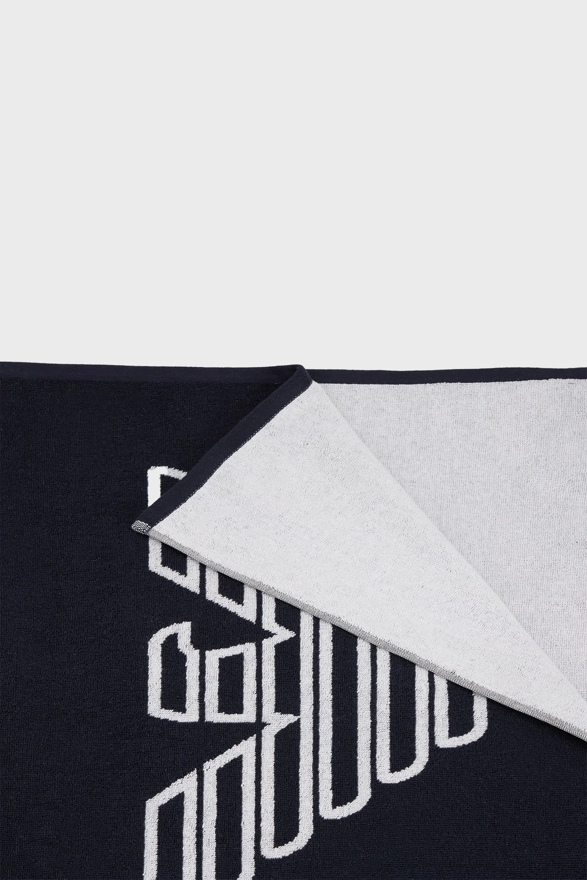 Emporio Armani Logo Baskılı % 100 Pamuk 170 x 102 cm Çift Taraflı Unisex Plaj Havlusu EX000019 AF12331 UB102 LACİVERT - 3