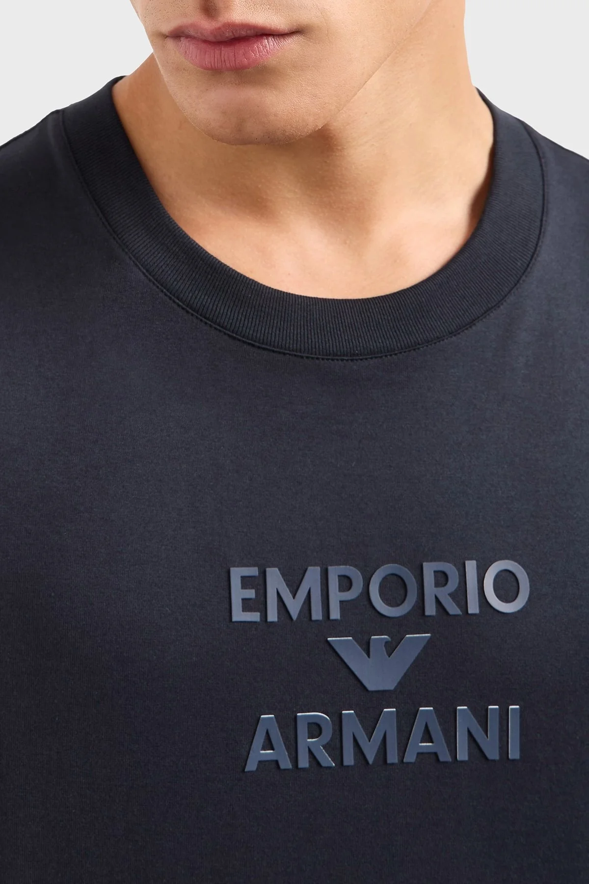 Emporio Armani Logo Baskılı Pamuklu Regular Fit Bisiklet Yaka Erkek T Shirt EM000780 AF12926 UB118 LACİVERT - 4