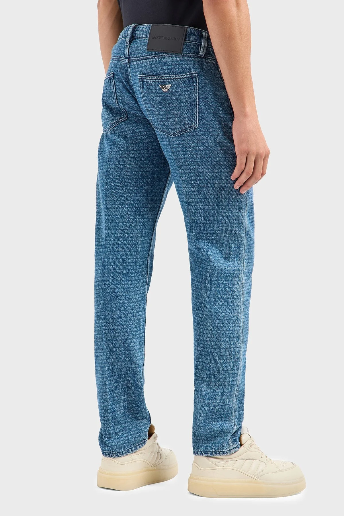 Emporio Armani Logo Baskılı Pamuklu Slim Fit Düşük Bel Normal Paça Jeans Erkek Kot Pantolon EM000668 AF13444 FB054 MAVİ - 9