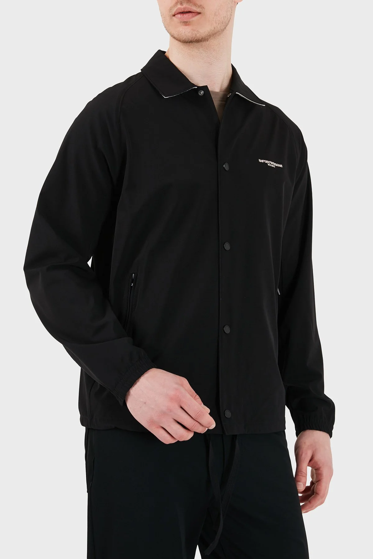 Emporio Armani Logo İşlemeli Regular Fit Klasik Yaka Erkek Mont EM004691 AF21368 UC001 SİYAH - 5