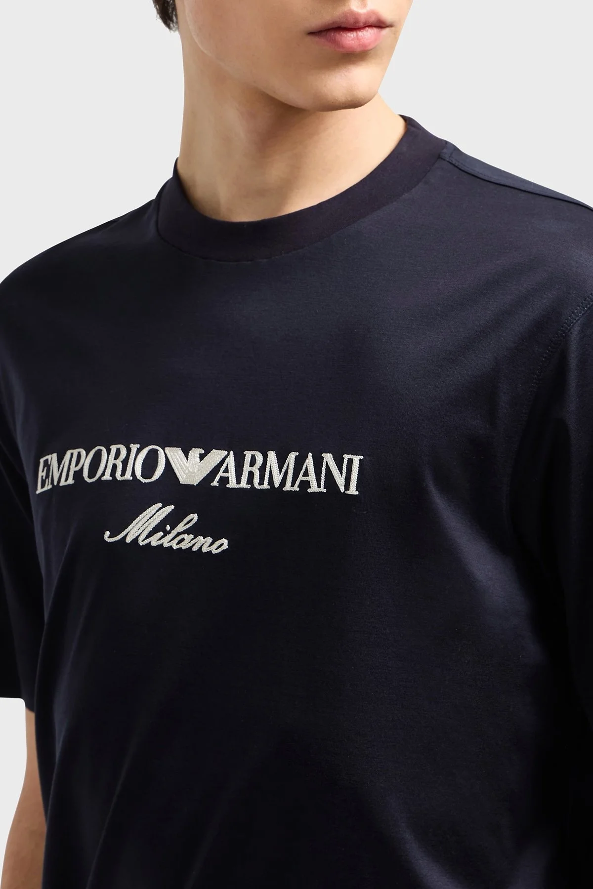 Emporio Armani Logo İşlemeli Regular Fit Pamuklu Bisiklet Yaka Erkek T Shirt EM001033 AF10017 MB222 LACİVERT - 4
