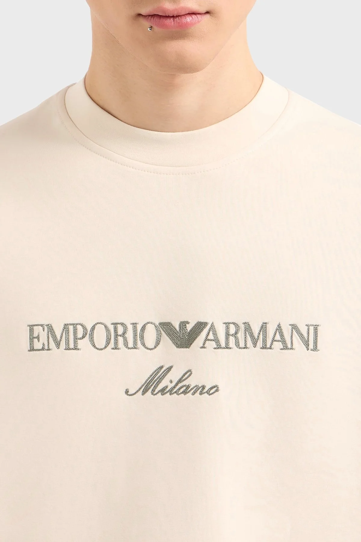 Emporio Armani Logo İşlemeli Streç Pamuklu Regular Fit Bisiklet Yaka Erkek Sweat EM001052 AF10013 M1052 EKRU - 9