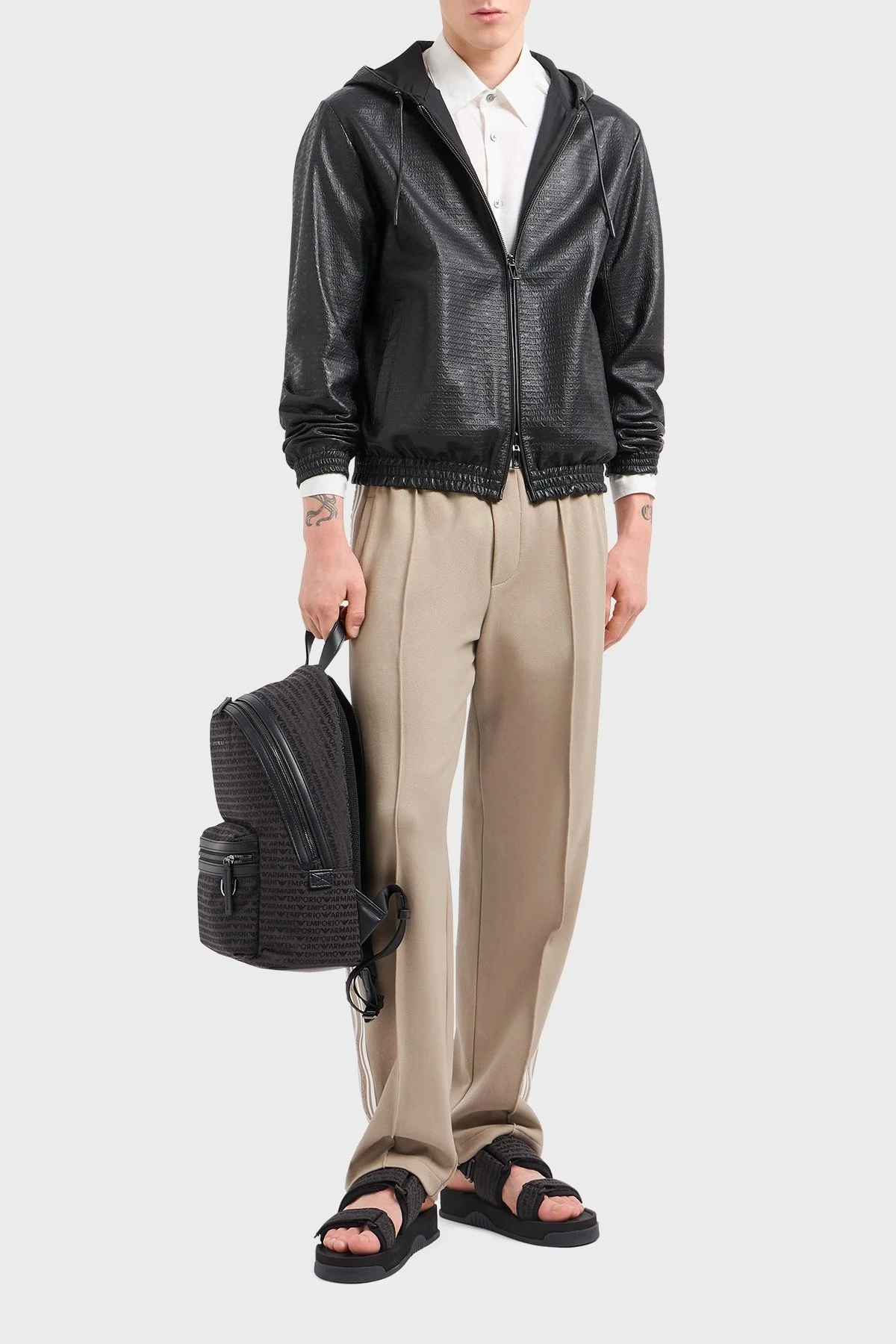 Emporio Armani Logo Kaplı Jakarlı Ayarlanabilir Askılı Erkek Sırt Çantası EM001209 AF13823 U8168 SİYAH - 3