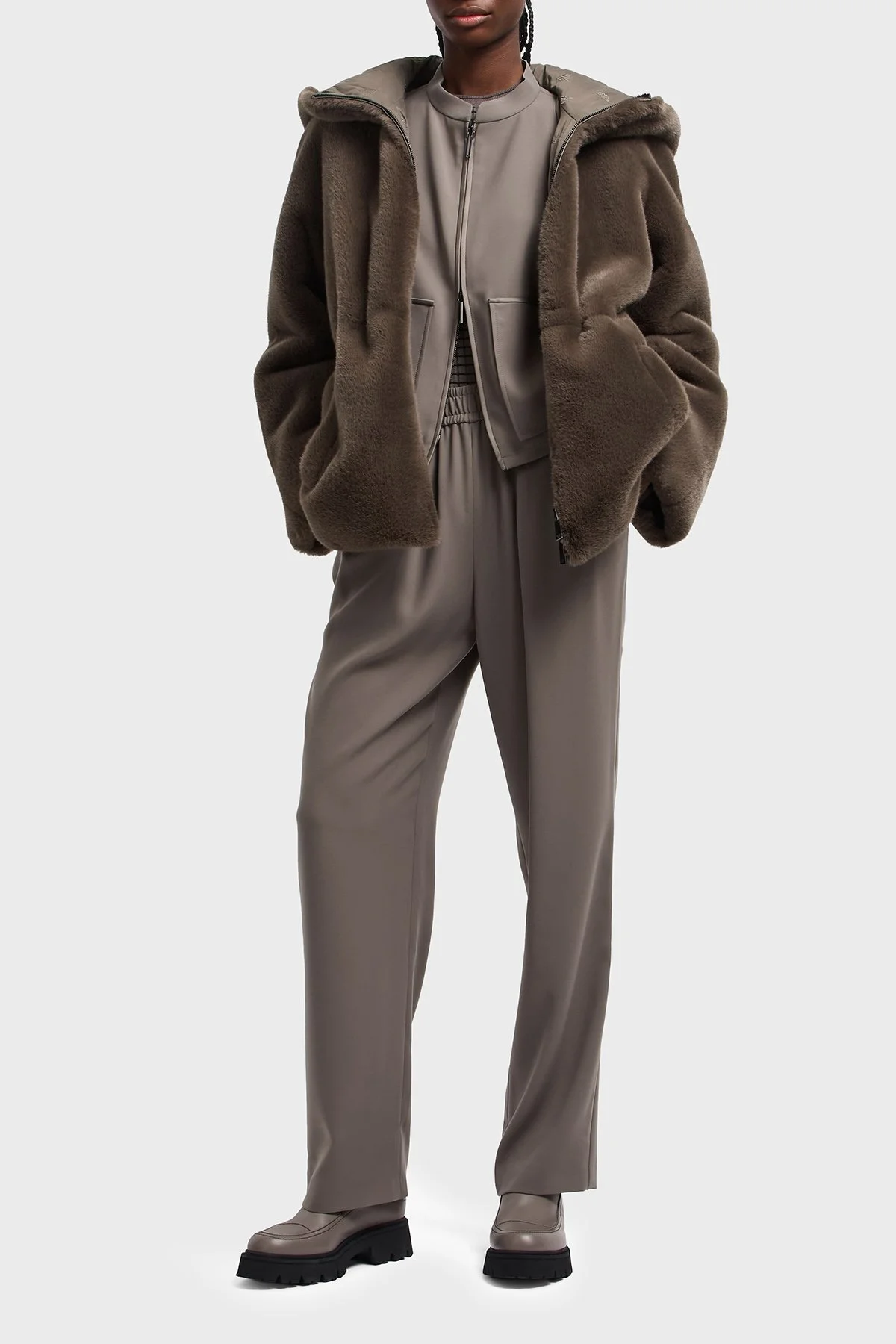 Emporio Armani Logo Nakışlı Çift Taraflı Comfort Fit Suni Kürklü Bayan Kaban EW001467 AF14618 U6125 KAHVE - 2