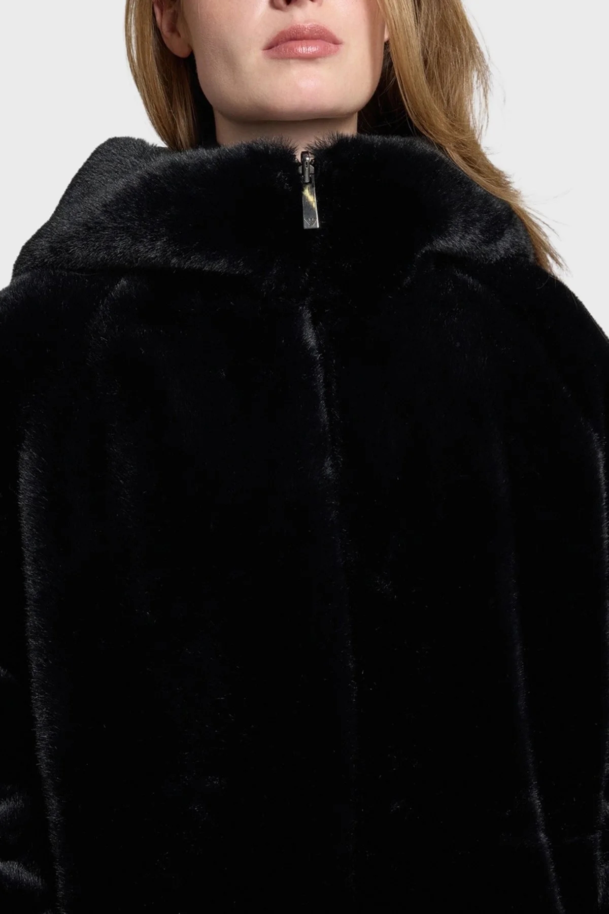 Emporio Armani Logo Nakışlı Çift Taraflı Comfort Fit Suni Kürklü Bayan Kaban EW001467 AF14618 UC001 SİYAH - 5
