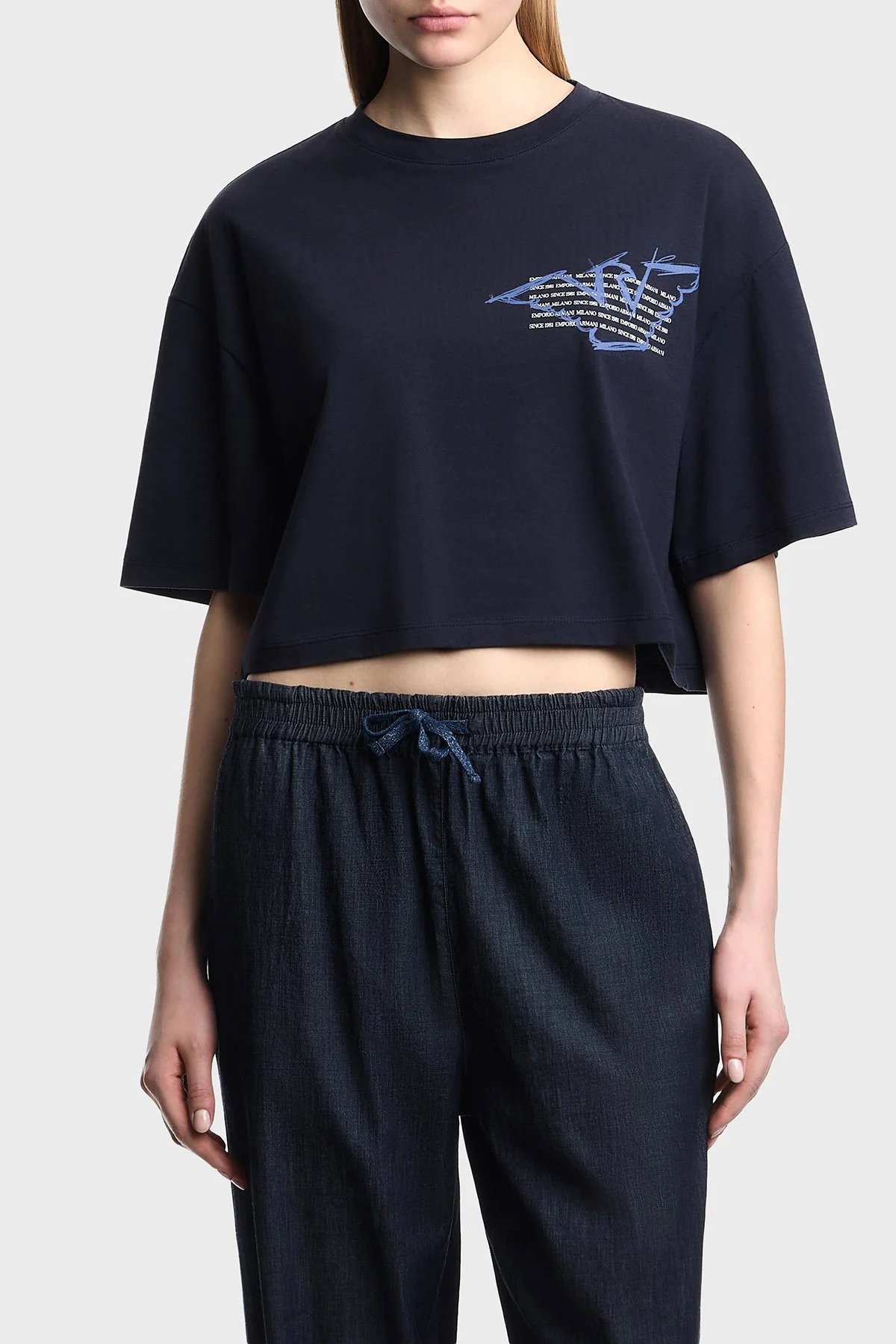 Emporio Armani Logolu % 100 Pamuk Cropped Fit Bisiklet Yaka Kadın T Shirt EW004388 AF12597 UB115 LACİVERT - 1