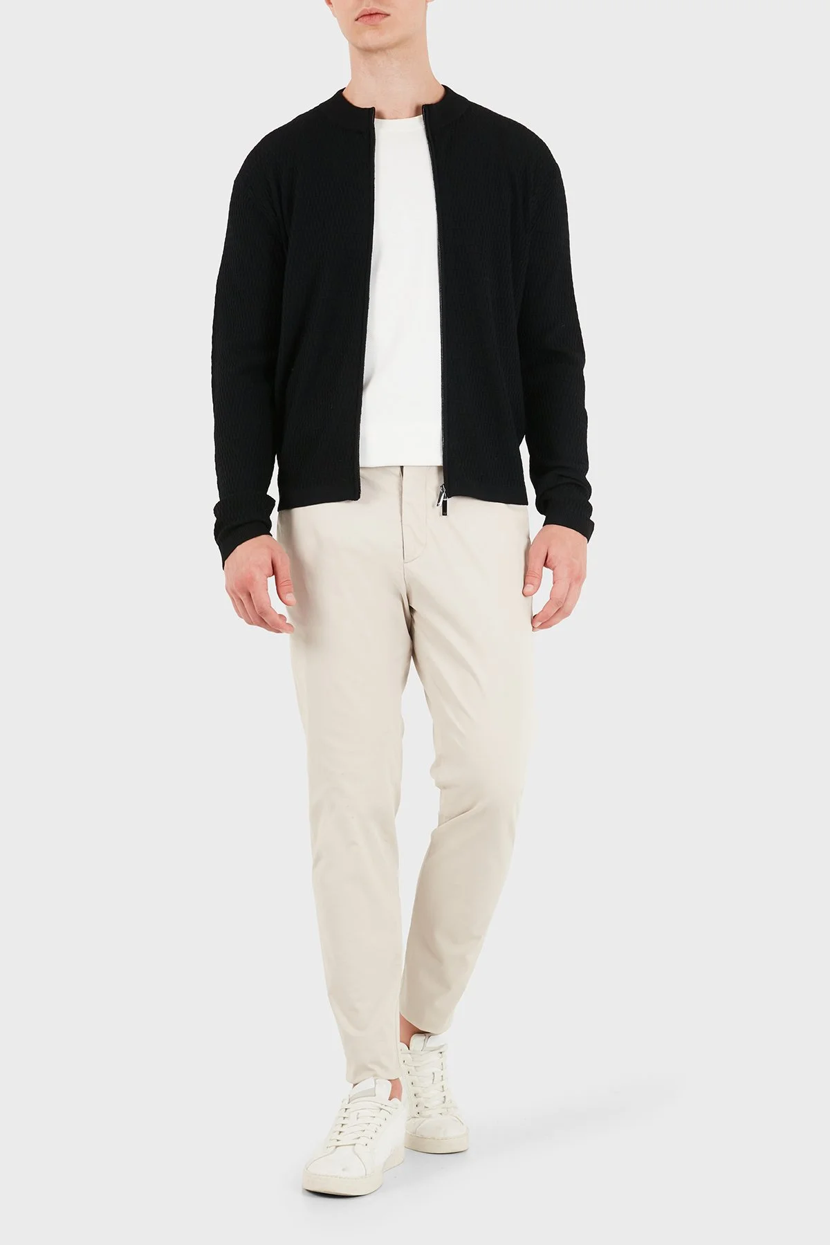 Emporio Armani Logolu % 100 Yün Regular Fit Bisiklet Yaka Erkek Hırka EM006315 AF27831 FC039 Siyah - 2
