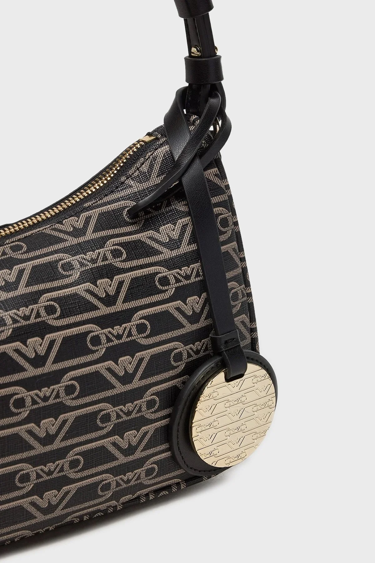 Emporio Armani logolu Ayarlanabilir Askılı Bayan Çanta EW000539 AF11951 FC033 SİYAH-EKRU - 5