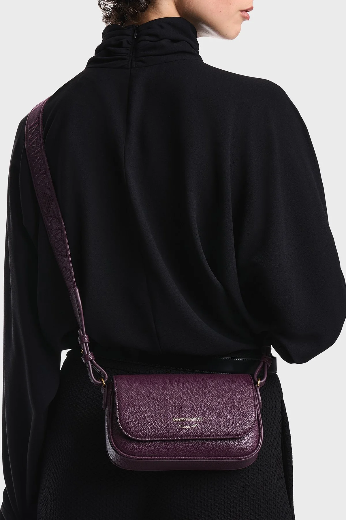 Emporio Armani Logolu Ayarlanabilir Askılı Kadın Çanta EW000538 AF12036 MA149 Mürdüm - 2