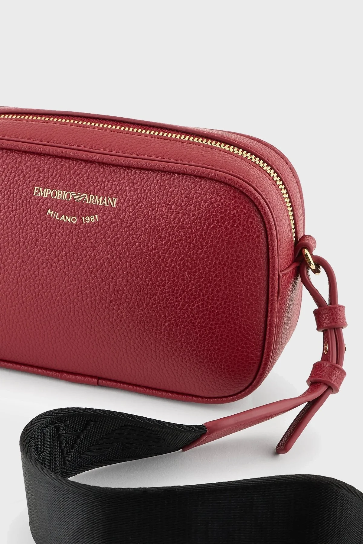 Emporio Armani Logolu Ayarlanabilir Omuz Askılı Bayan Çanta EW000537 AF12036 M5008 BORDO - 4