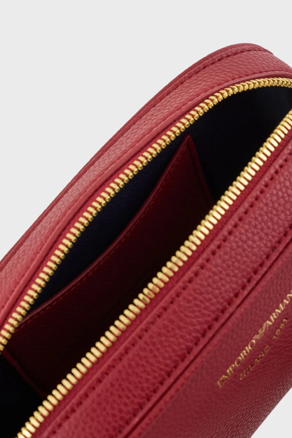 Emporio Armani Logolu Ayarlanabilir Omuz Askılı Bayan Çanta EW000537 AF12036 M5008 BORDO - 5