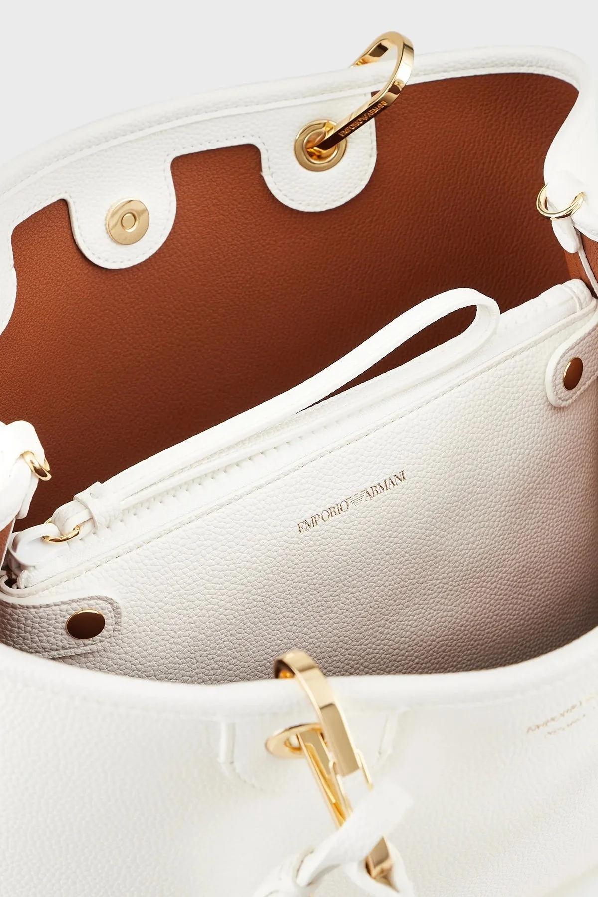 Emporio Armani Logolu Ayarlanabilir Uzatma Askılı Bayan Çanta Y3D165 YFO5B 85219 BEYAZ - 12