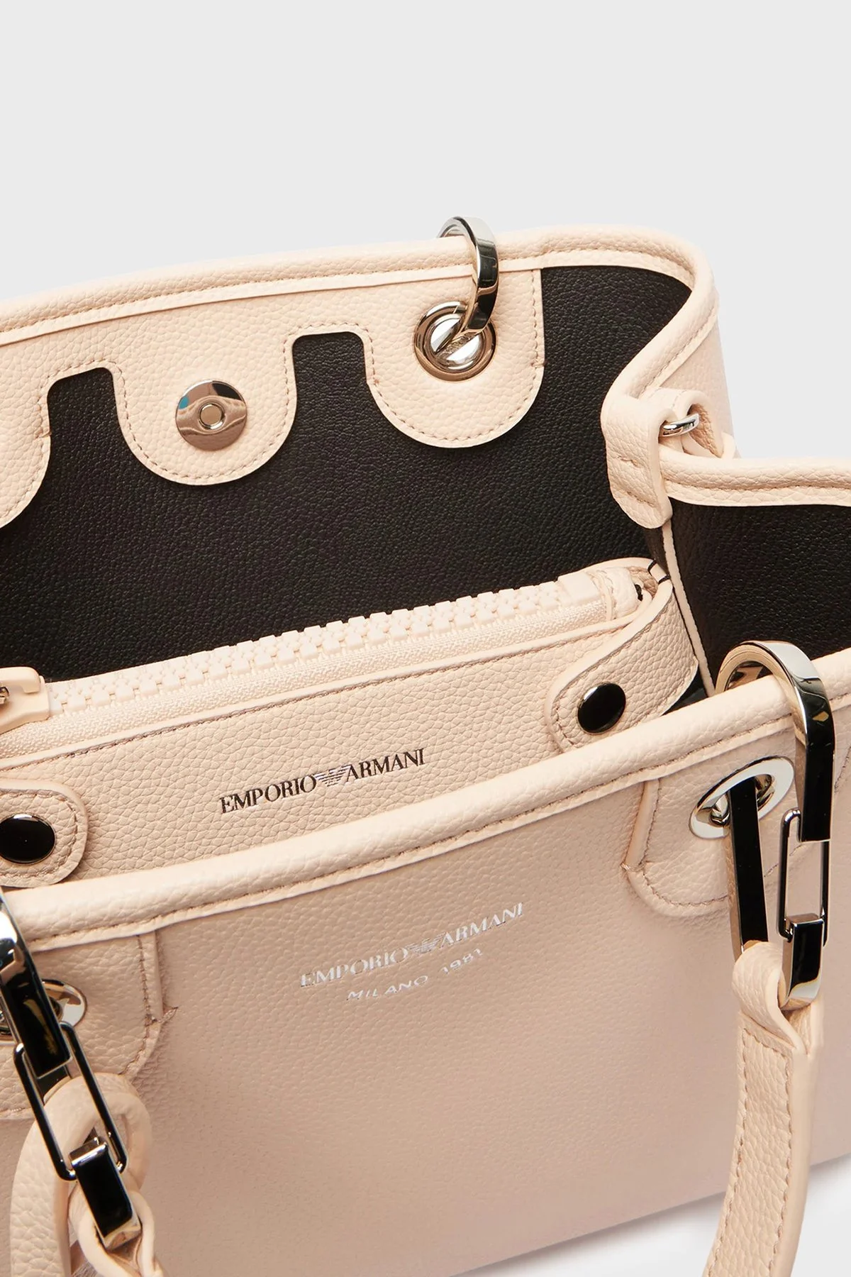 Emporio Armani Logolu Ayarlanabilir ve Çıkarilabilir Askılı Kadın Çanta EW000361 AF12036 M1332 PUDRA - 5