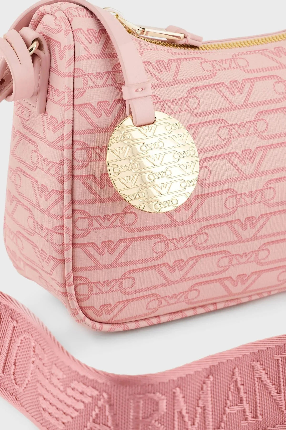 Emporio Armani Logolu Ayarlanabilir ve Çıkarılabilir Çapraz Askılı Bayan Çanta EW000539 AF11951 F4013 PEMBE - 5