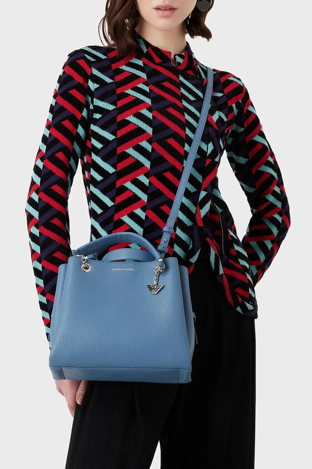 Emporio Armani Logolu Ayarlanabilir ve Çıkarılabilir Omuz Askılı Bayan Çanta Y3D159 YFN6E 83280 MAVİ - 2