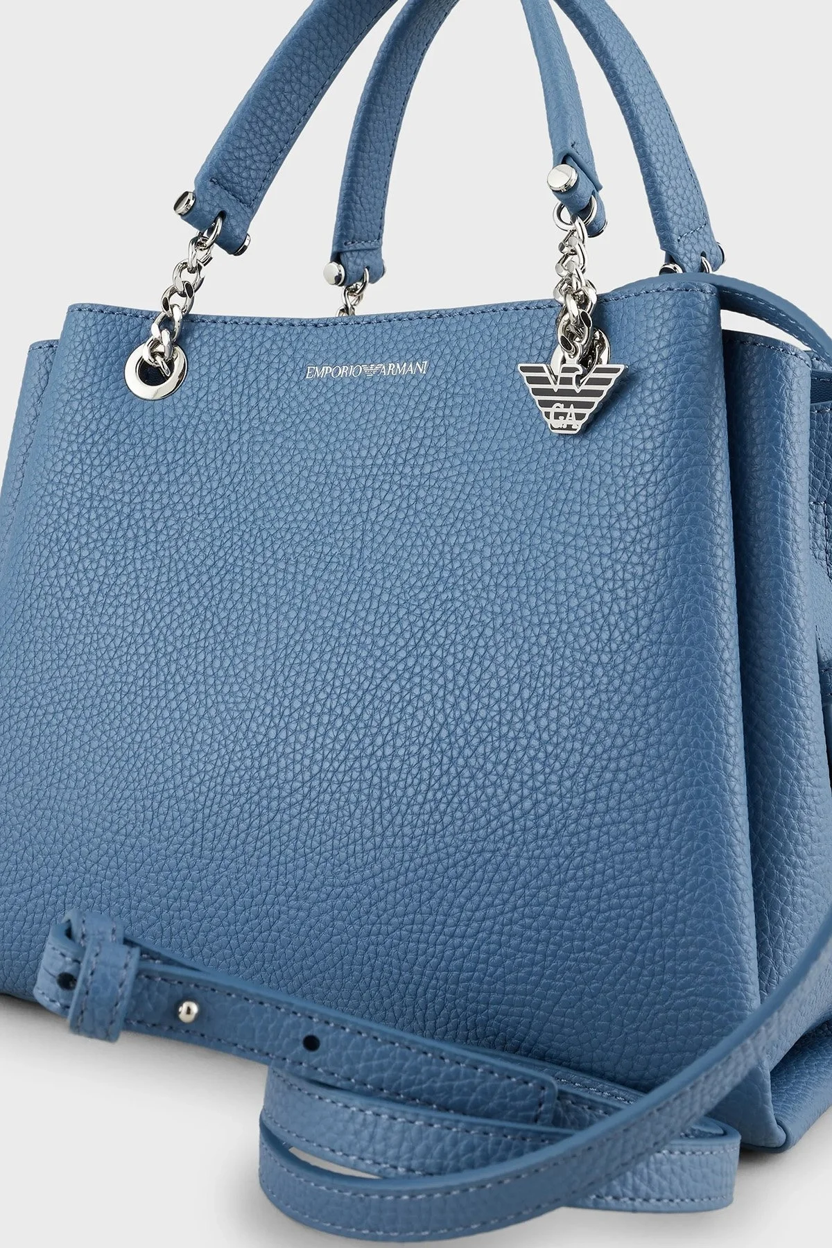 Emporio Armani Logolu Ayarlanabilir ve Çıkarılabilir Omuz Askılı Bayan Çanta Y3D159 YFN6E 83280 MAVİ - 5