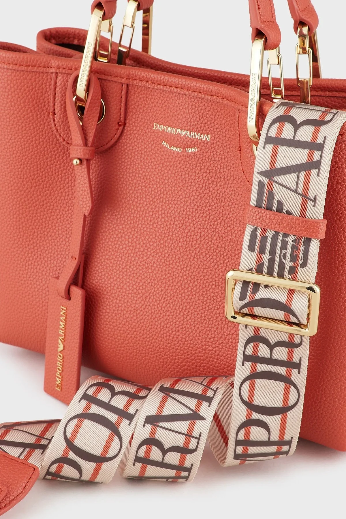 Emporio Armani Logolu Ayarlanabilir ve Çıkarılabilir Omuz Askılı Bayan Çanta Y3D166 YFO5B 89612 KİREMİT - 7