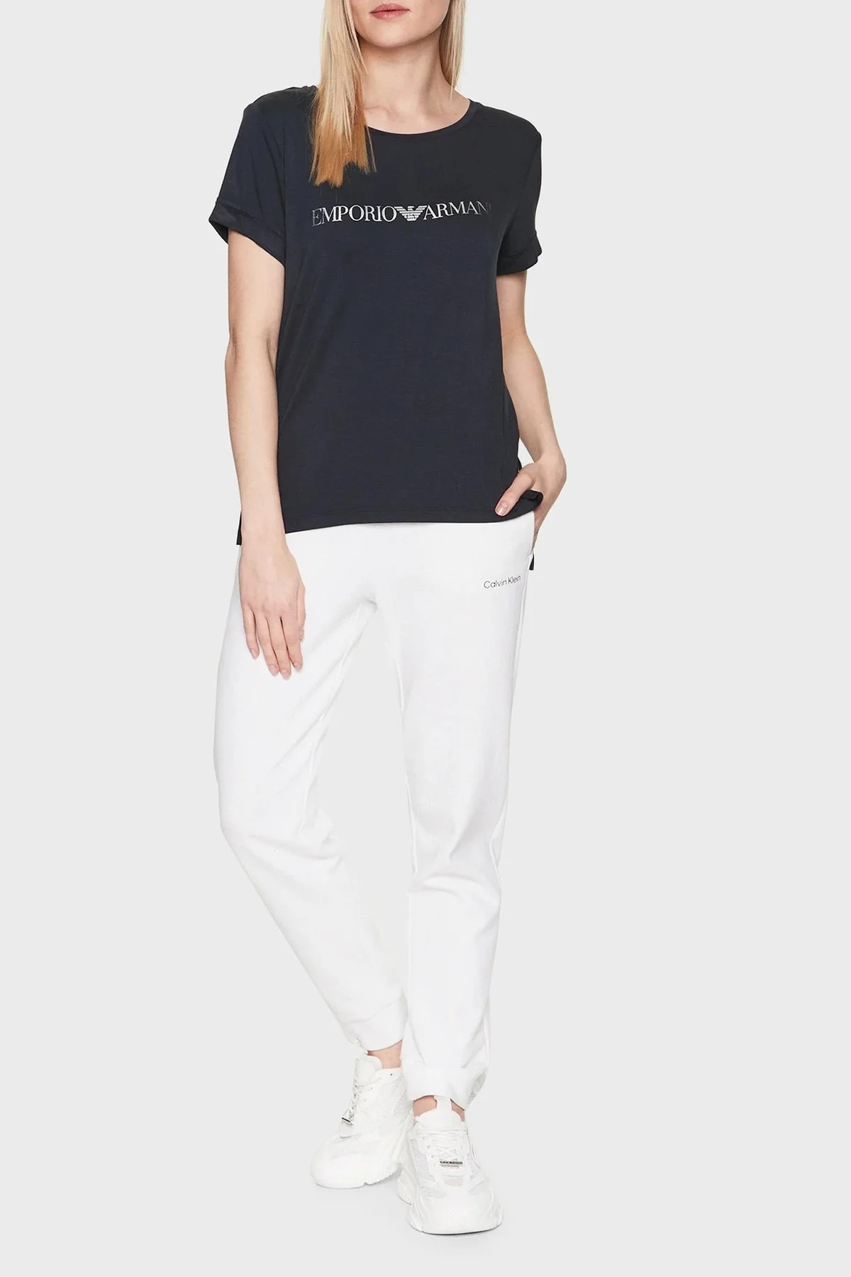 Emporio Armani Logolu Bisiklet Yaka Regular Fit Bayan T Shirt 262633 3R314 00020 SİYAH - 2