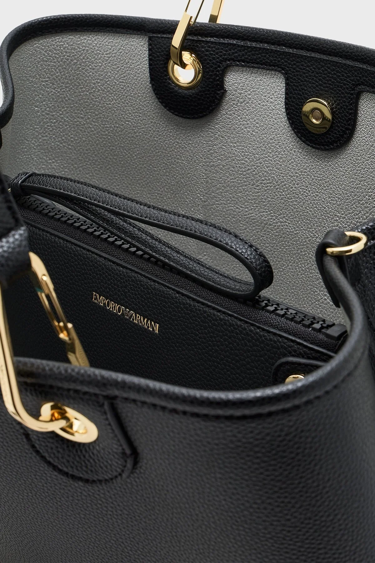 Emporio Armani Logolu Çıkarılabilir Askılı Bayan Çanta EW000360 AF12103 MC032 SİYAH-GÜMÜŞ - 6